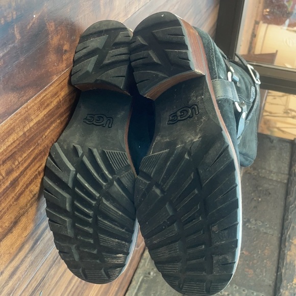 UGG Australia 5604 Black ENDELL Harness Biker Suede Shearling Boots Size 6.5 - Picture 17 of 17